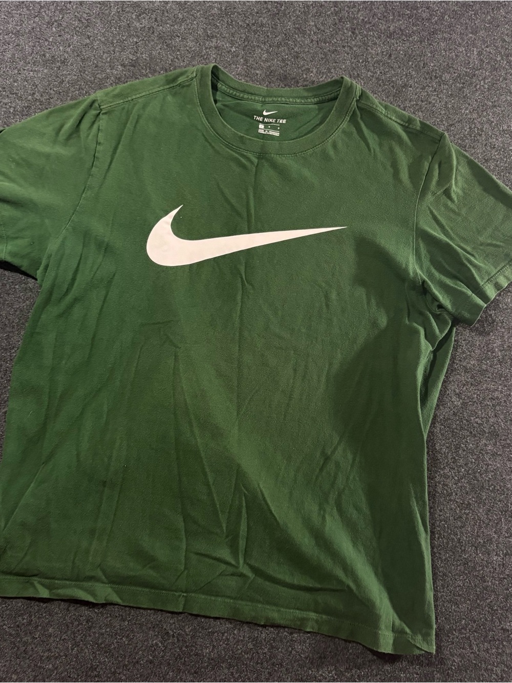 Nike The Nike Tee Mens Large Dri-FIT Swoosh Graphic T-Shirt Forest Green